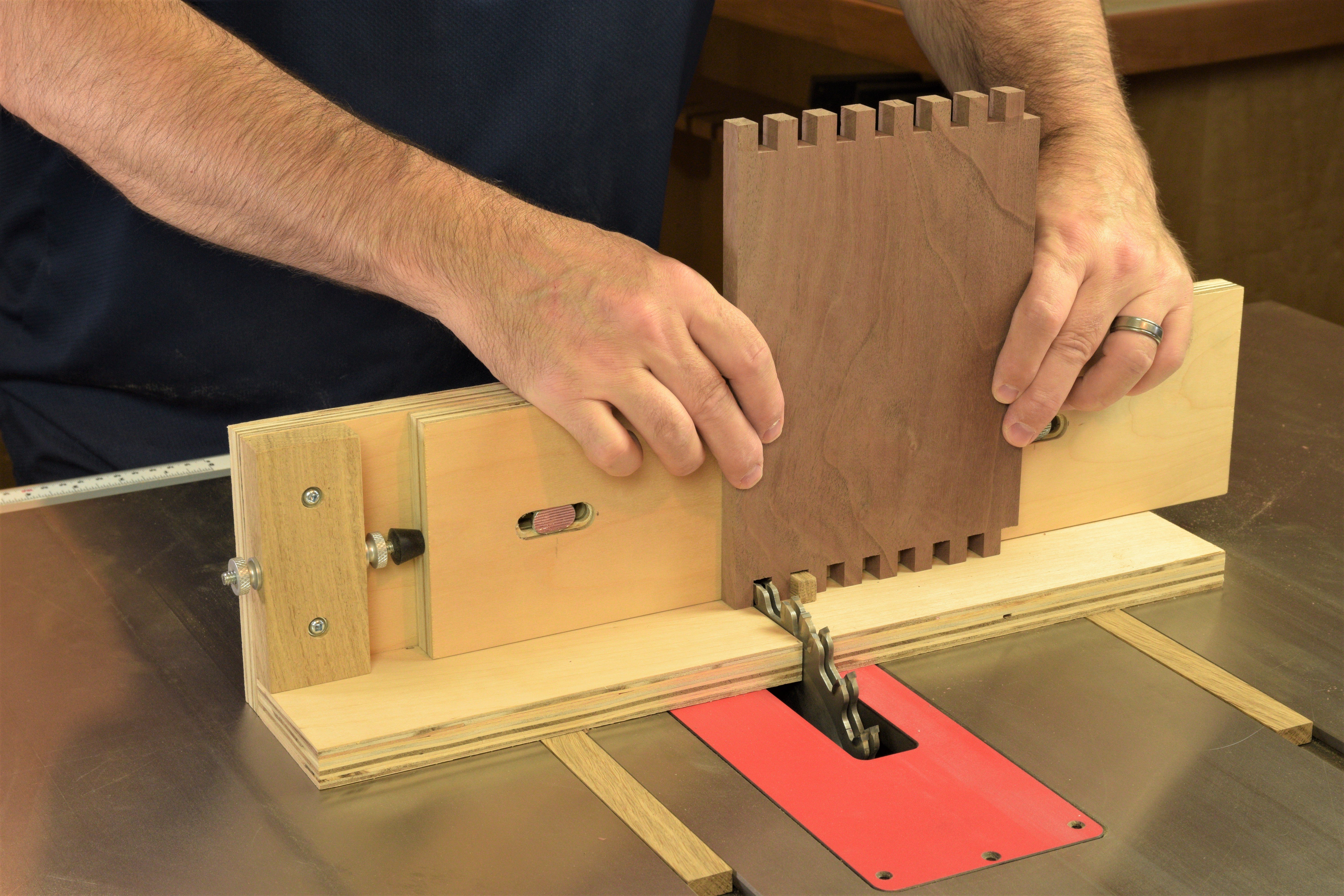 Making A Box Joint Jig For Tablesaw