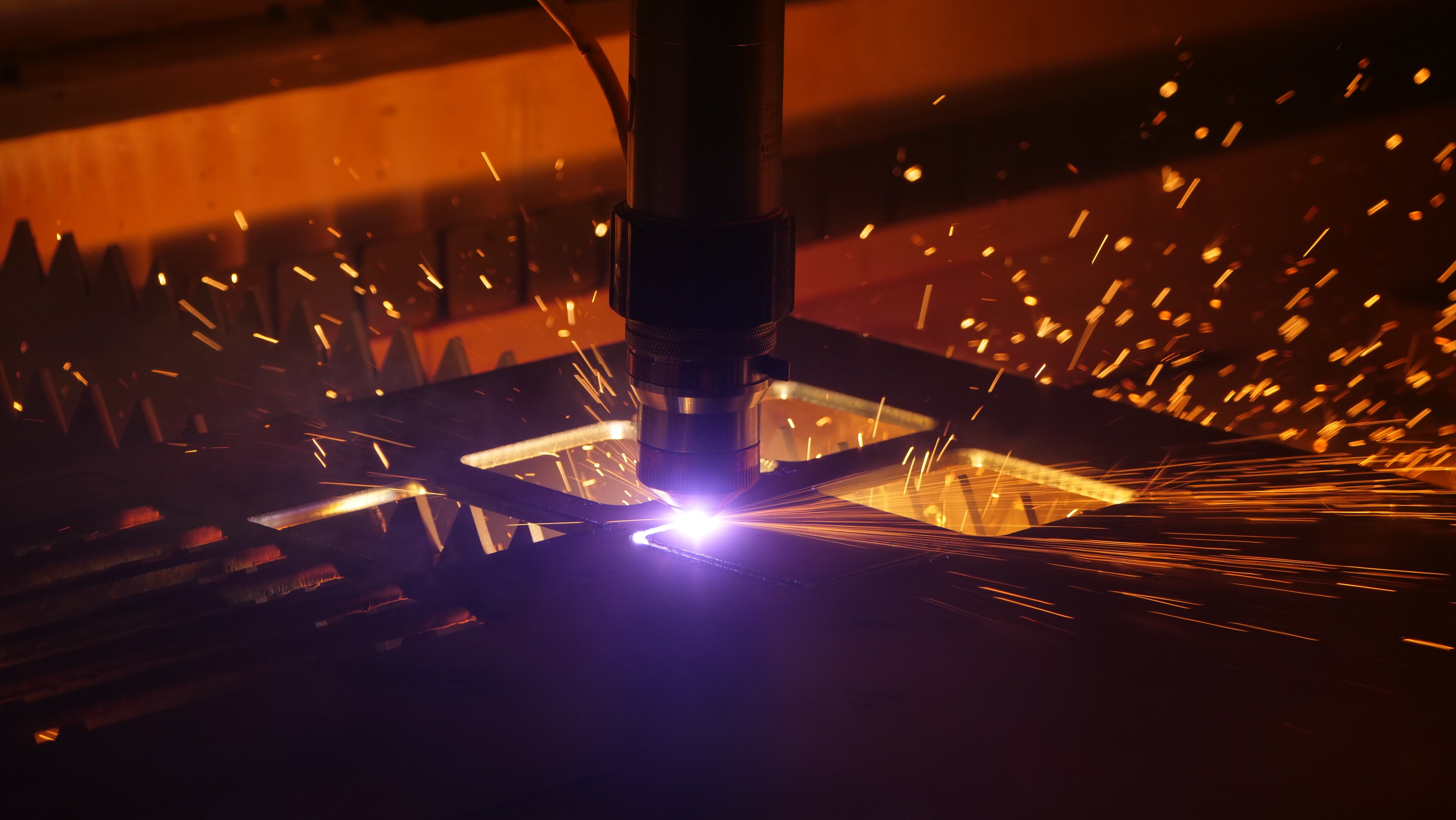 Choosing the Right Gases for Fiber Laser Cutters