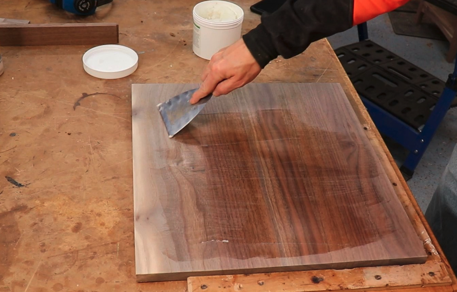 Using Wood Filler For Better Wood Surface Finish